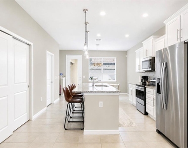 2665 Mead Avenue - Photo Thumbnail 4