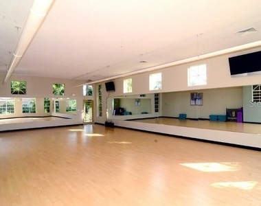 5542 Metrowest Boulevard - Photo Thumbnail 17