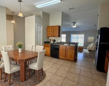 442 Flamingo Court - Photo Thumbnail 5