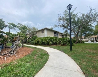 1656 Sunny Brook Lane Ne - Photo Thumbnail 2