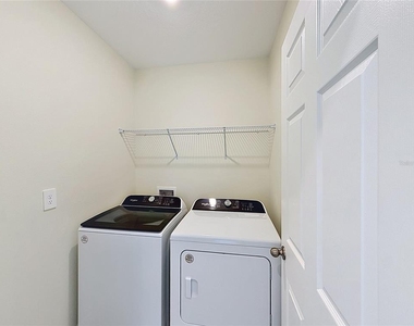 520 Kennedy Drive - Photo Thumbnail 15