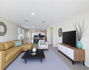 520 Kennedy Drive - Photo Thumbnail 1