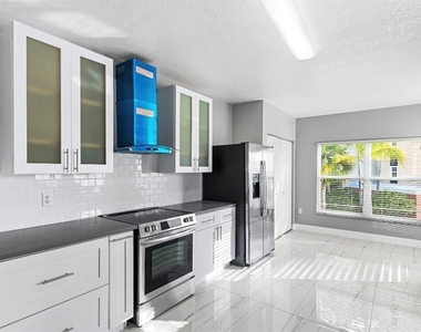 2725 Terra Ceia Bay Boulevard - Photo Thumbnail 4