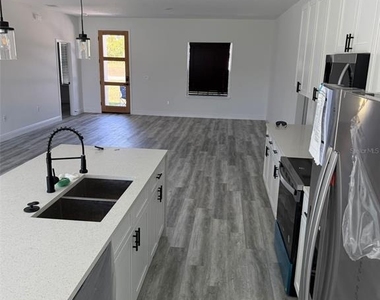 17490 Sw 27th Circle - Photo Thumbnail 4