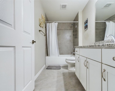10102 Sw 188th Circle - Photo Thumbnail 7