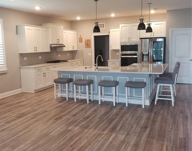 9013 Sw 79th Lane - Photo Thumbnail 3