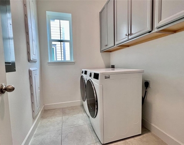 7002 Arnoldson Street - Photo Thumbnail 27
