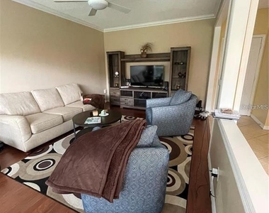 3537 Moss Pointe Place - Photo Thumbnail 2