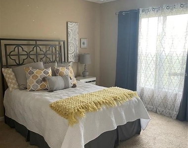 3537 Moss Pointe Place - Photo Thumbnail 15