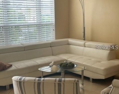 3537 Moss Pointe Place - Photo Thumbnail 3