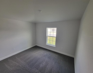 2170 Nw 23rd Loop - Photo Thumbnail 3