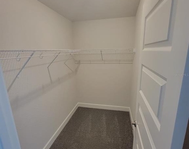 2170 Nw 23rd Loop - Photo Thumbnail 9