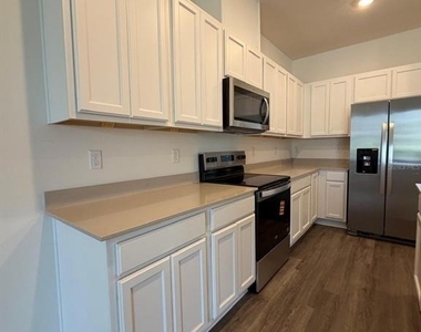 2312 Gifford Drive - Photo Thumbnail 1