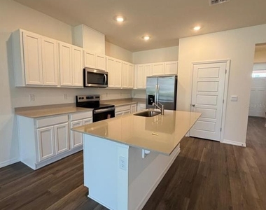 2312 Gifford Drive - Photo Thumbnail 7