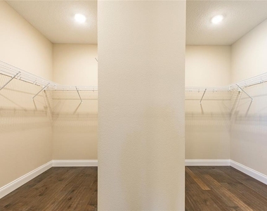 8278 Procida Isle Lane - Photo Thumbnail 52