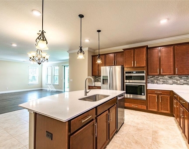 8278 Procida Isle Lane - Photo Thumbnail 17