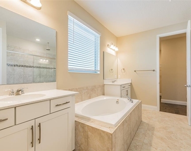 8278 Procida Isle Lane - Photo Thumbnail 43