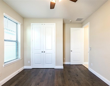 8278 Procida Isle Lane - Photo Thumbnail 14