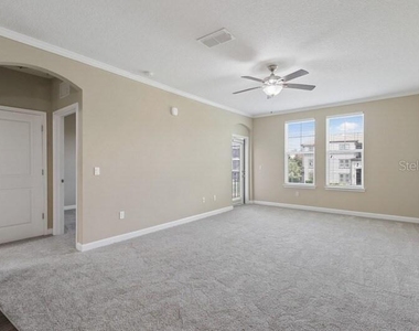 11128 Grande Pines Circle - Photo Thumbnail 21