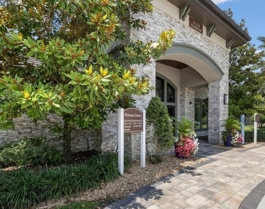 11128 Grande Pines Circle - Photo Thumbnail 2