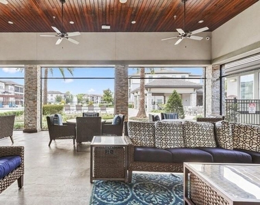 11128 Grande Pines Circle - Photo Thumbnail 9