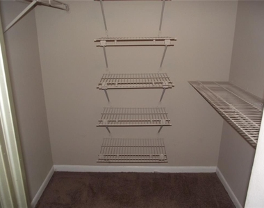 5293 Vineland Road - Photo Thumbnail 9