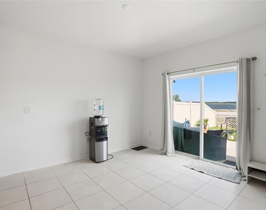 740 Trotters Drive - Photo Thumbnail 9