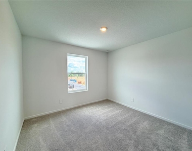 842 Lynx Street - Photo Thumbnail 28