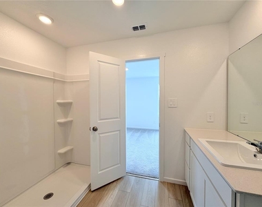 842 Lynx Street - Photo Thumbnail 21
