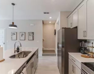 7842 Spectrum Drive - Photo Thumbnail 9