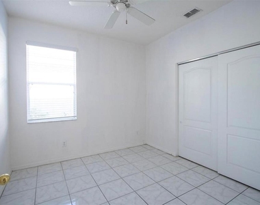 1412 Blackwater Pond Drive - Photo Thumbnail 18