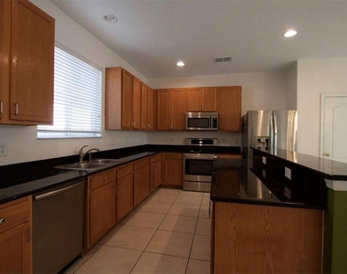 1412 Blackwater Pond Drive - Photo Thumbnail 8