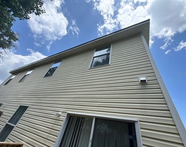 2127 Tom Street - Photo Thumbnail 9