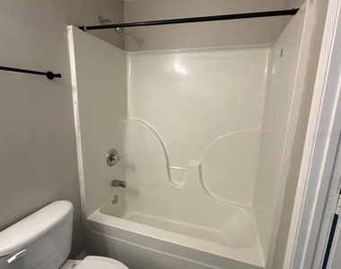 2127 Tom Street - Photo Thumbnail 32