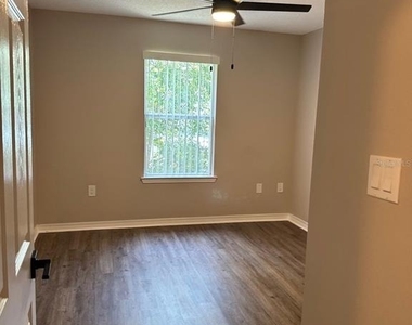 2127 Tom Street - Photo Thumbnail 11