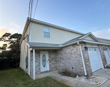 2127 Tom Street - Photo Thumbnail 4