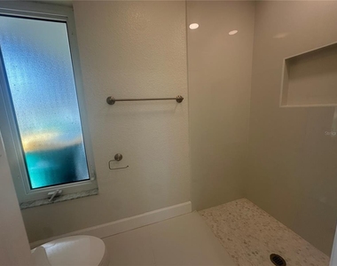 230 Annapolis Lane - Photo Thumbnail 17
