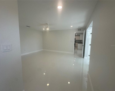 230 Annapolis Lane - Photo Thumbnail 19