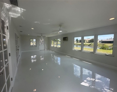 230 Annapolis Lane - Photo Thumbnail 21