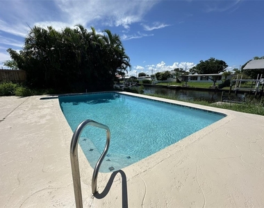 835 Conreid Drive Ne - Photo Thumbnail 33