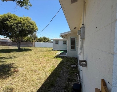 339 Pine Tree Road - Photo Thumbnail 21
