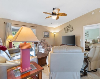 470 Oboe Way - Photo Thumbnail 11