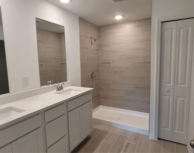 6305 Shaw Street - Photo Thumbnail 13