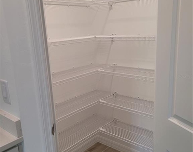 6305 Shaw Street - Photo Thumbnail 6