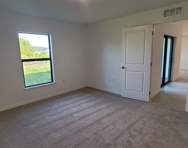 6305 Shaw Street - Photo Thumbnail 10