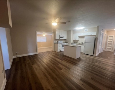 2472 Picnic Street - Photo Thumbnail 2