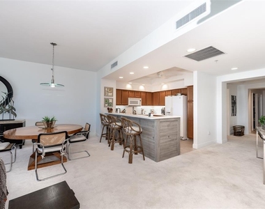 3313 Sunset Key Circle - Photo Thumbnail 25