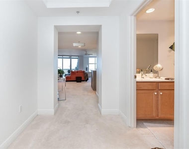3313 Sunset Key Circle - Photo Thumbnail 10