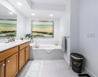 3313 Sunset Key Circle - Photo Thumbnail 51