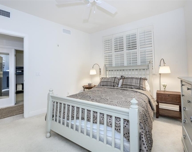 3313 Sunset Key Circle - Photo Thumbnail 5